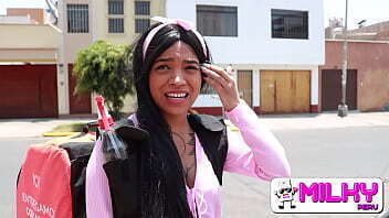 aprovecho follo V3nuslynn humilde repartidora qued&oacute_ cambio, trabajo, pero bien cogida&hellip_ &iexcl_No tengo sencillo dice pendejita!