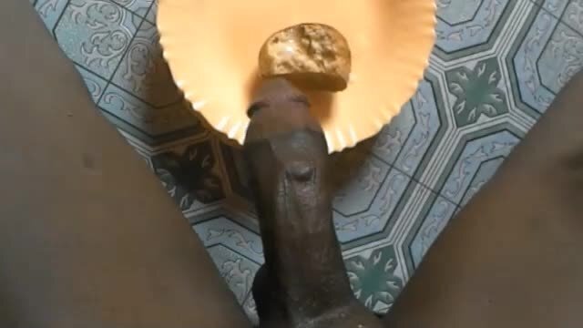 YUMMY😋)) PUTTING SOME BUTTER CAKE