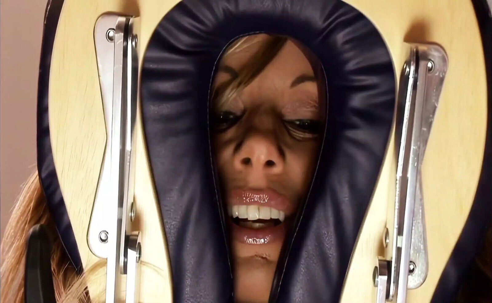 Kristal Summers Gets Pussy Fucked