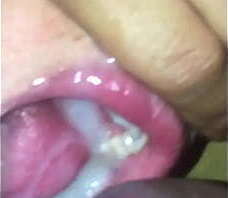 Putita empisa con su juguete y luego le meten la verga en la boca y leche en la boca LATINA WHORE STARTS WITH HER TOY THE. SHE GETS COCK AND CUM IN HER SLUTTY MOUTH