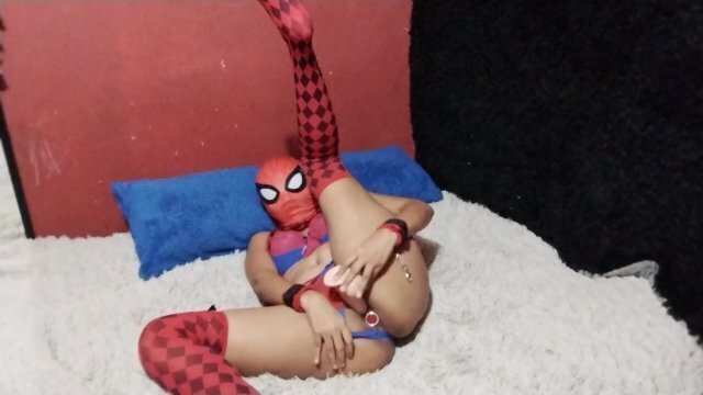 spider girl play with dildo plug medias ands lingerie