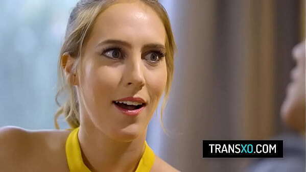 milf takes Ariel Demure shecock deep inside pussy