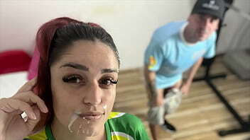 Fodeu estudante dentro sala