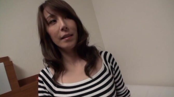 Reiko Sawamura with natural hairy cunt riding dick