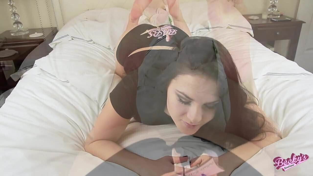 SEXY FEET KATRINA TEASE