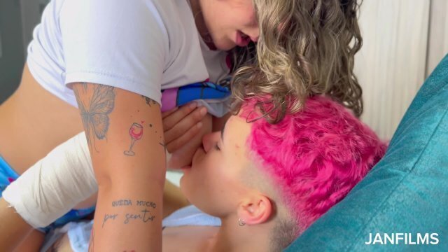 MÓNTATE SALTA MAMI!! Mientras chupo todas tetas