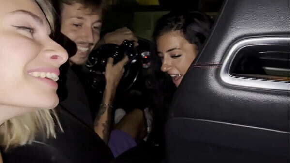 Mentre stavamo tornando casa cinema macchina amici, iniziato succhiare cazzo ragazzo seduto dietro