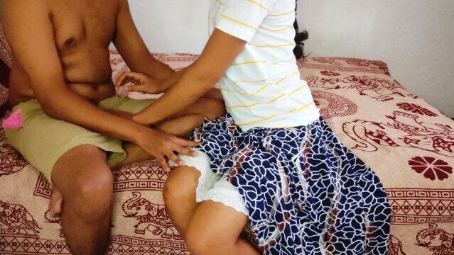 හැමොටම අමාරු කාලයක් බෝඩිමේ කුලිය ගෙවපු නංගී Lanka Sister House Paid Rent Dirty