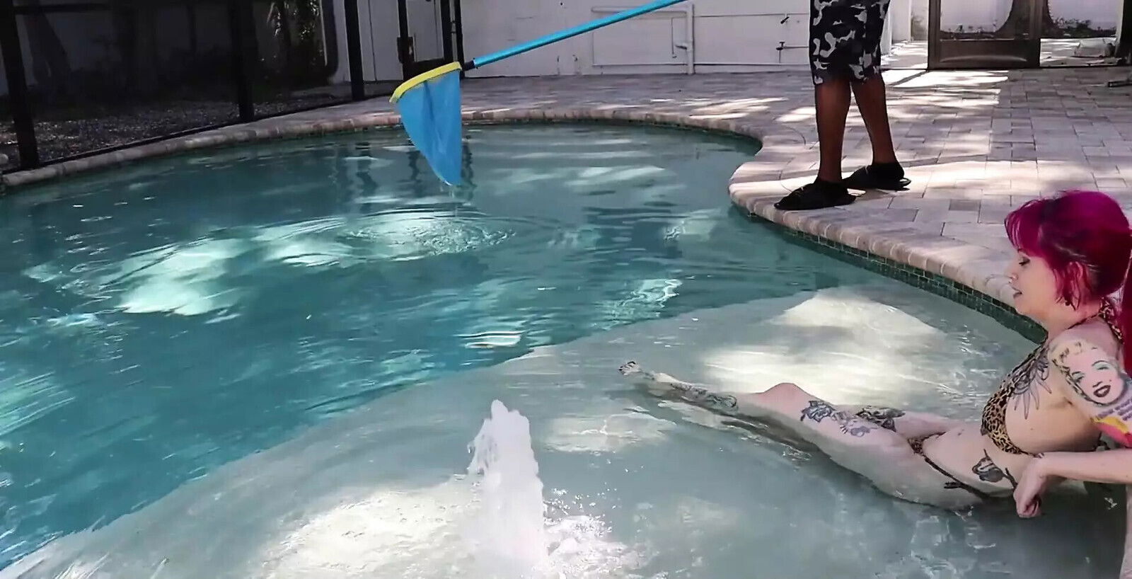 Pool Blowjob with Pedsrmeds