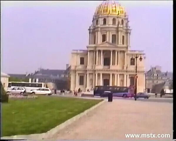 Monika, Small Tourist Drenched