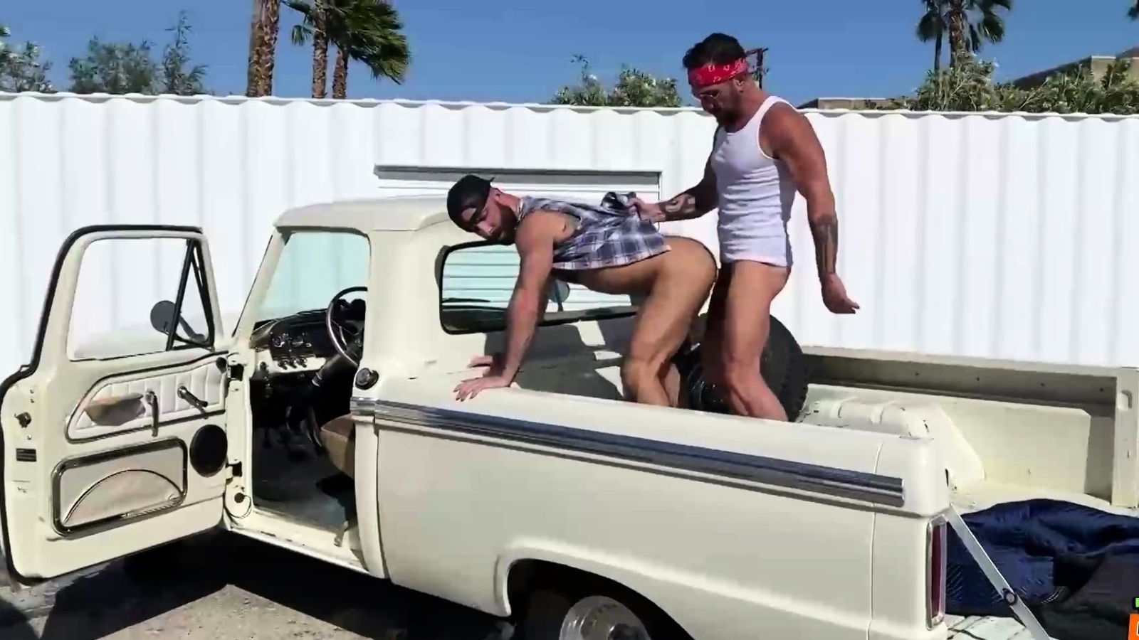 TRAILERTRASHBOYS Hunks Vince Parker Jake Nicola Bareback