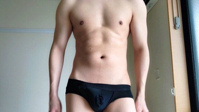 Sexy body takes pants