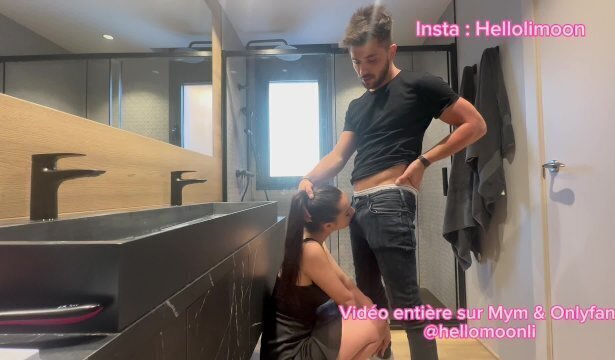 Salope soumise suce grosse bite