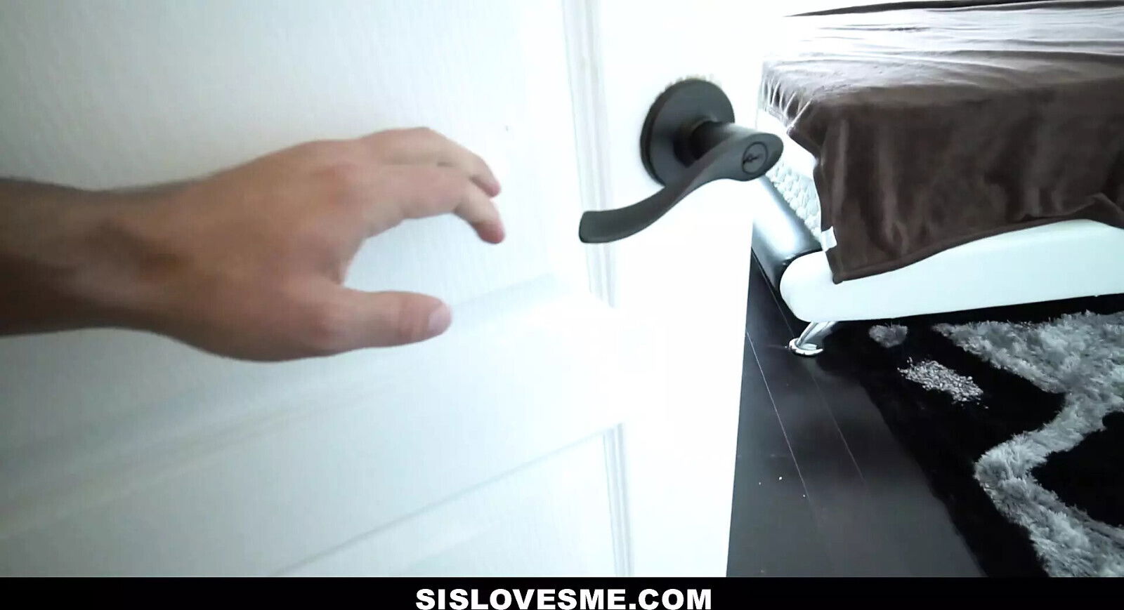 Thin Stepsister Helps Like Volcano Times' Sake TeamSkeet