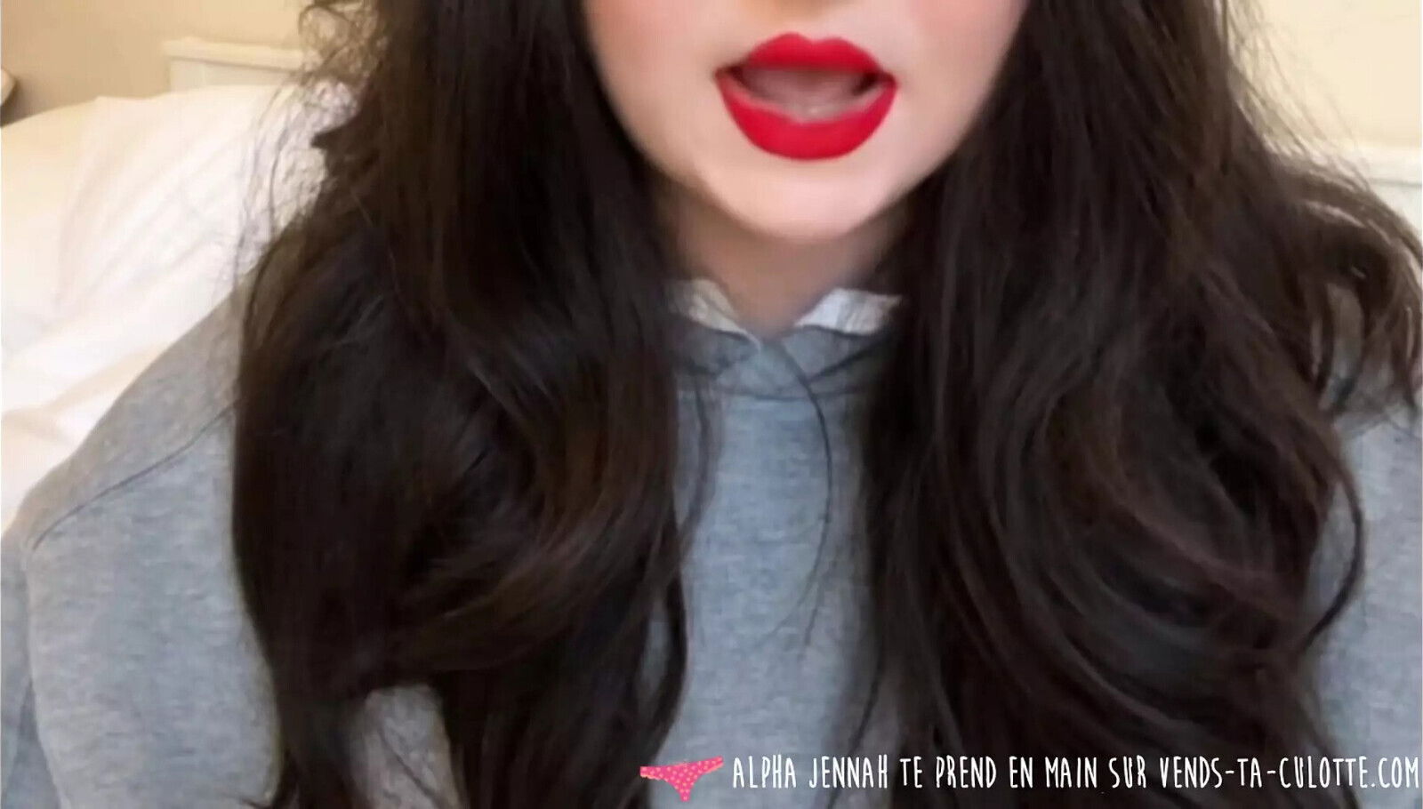 Vends-ta-culotte Humiliation trash talking submissive young French dominatrix