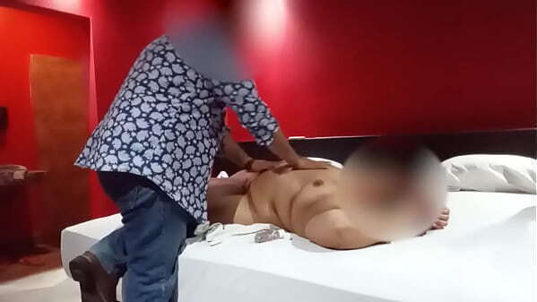 Descubriendo Nuevas Sensaciones: Masaje Inolvidable Frente &Eacute_l