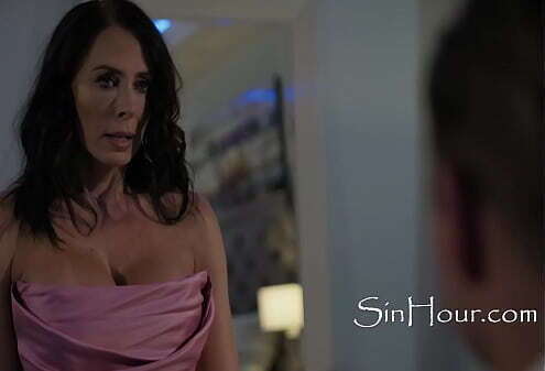 Prenup Signed.. Requires Fuck Reagan Foxx